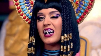 Katy Perry plays Cleopatra in the video for 'Dark Horse' - VIDEO