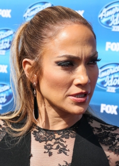 Jennifer Lopez's face. How's the skin of the sexiest celebrities