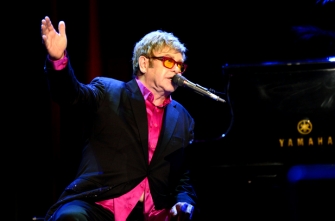 Chest Illness puts a halt to Elton John going on live