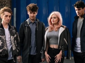 Clean Bandit has a new video. British launched "Come Over" feat. Stylo G - VIDEO