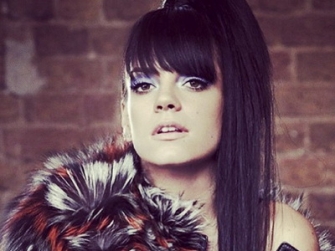 Lily Allen has filmed a new video. 'URL Badman' can be seen here - VIDEO