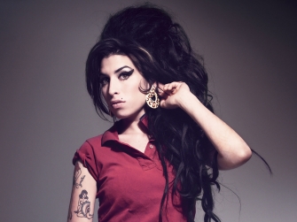 How Did Amy Winehouse Recorded Back to Black (video)