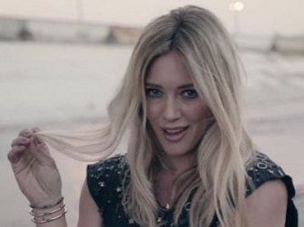 Hilary Duff returns to the attention of fans with a new video for the song "All About You" - VIDEO