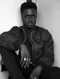 Kwabs released a new song on "Love + War"