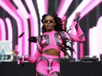 Azealia Banks has done an impressive video for the song Chasing Time AUDIO