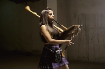 "Thunderstruck" - dubstep version with bagpipes (video)