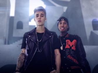 Justin Bieber Returns With Tyga in the Video 'Wait for a minute'. Inspired by 'The Matrix' - VIDEO